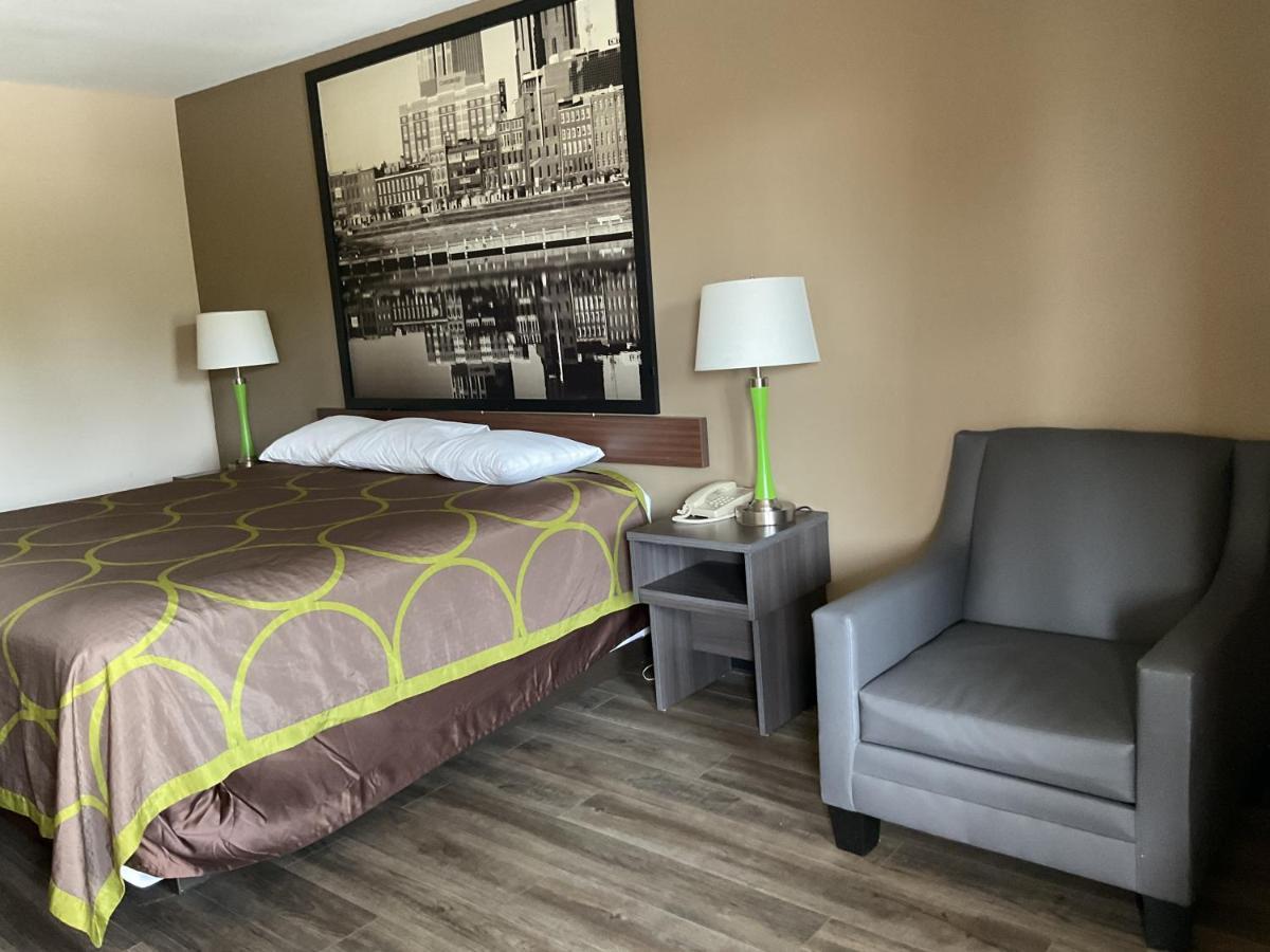 ซูเปอร์ 8 บาย วินด์แฮม ชัตตานูกา/อีสต์ ริดจ์ Hotel อีสต์ริดจ์ ภายนอก รูปภาพ